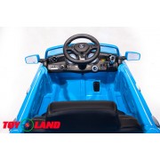 Mercedes-Benz GLA синий