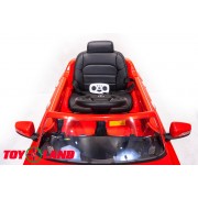 Mercedes-Benz GLA красный